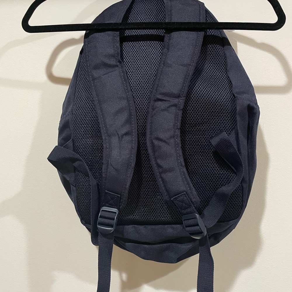 NWT Oracle RedBull Racing F1 Backpack - Picture 4 of 5